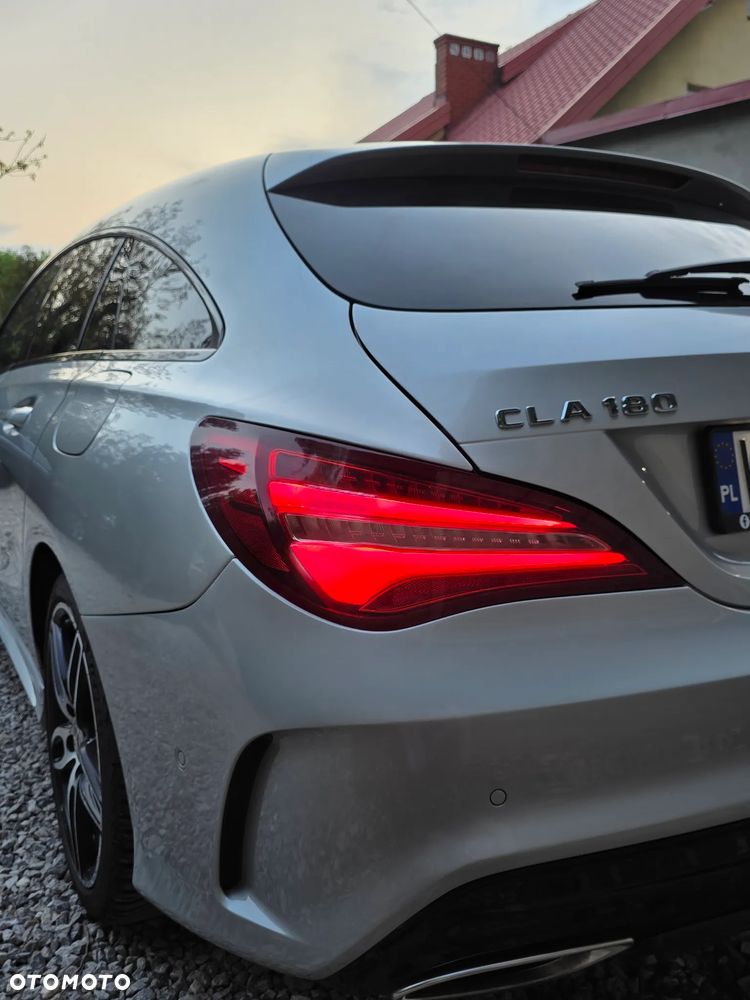 Mercedes-Benz CLA 180 7G-DCT AMG Line - 39