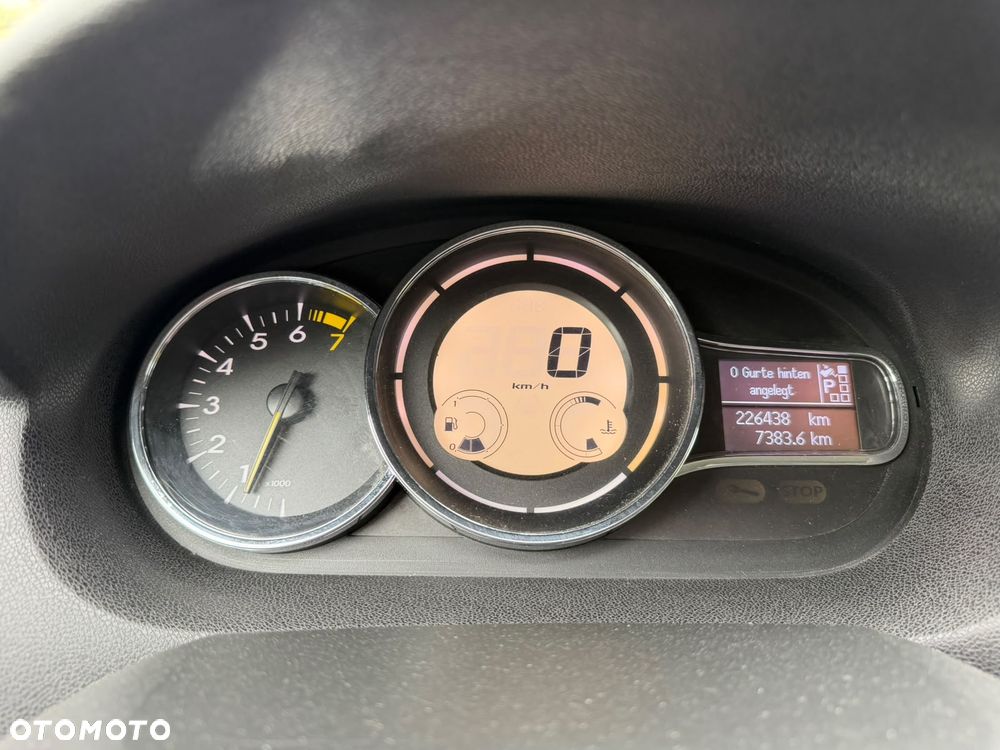 Renault Megane - 9