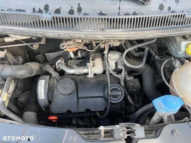 Volkswagen Transporter T5 TDI L2H1 - 7