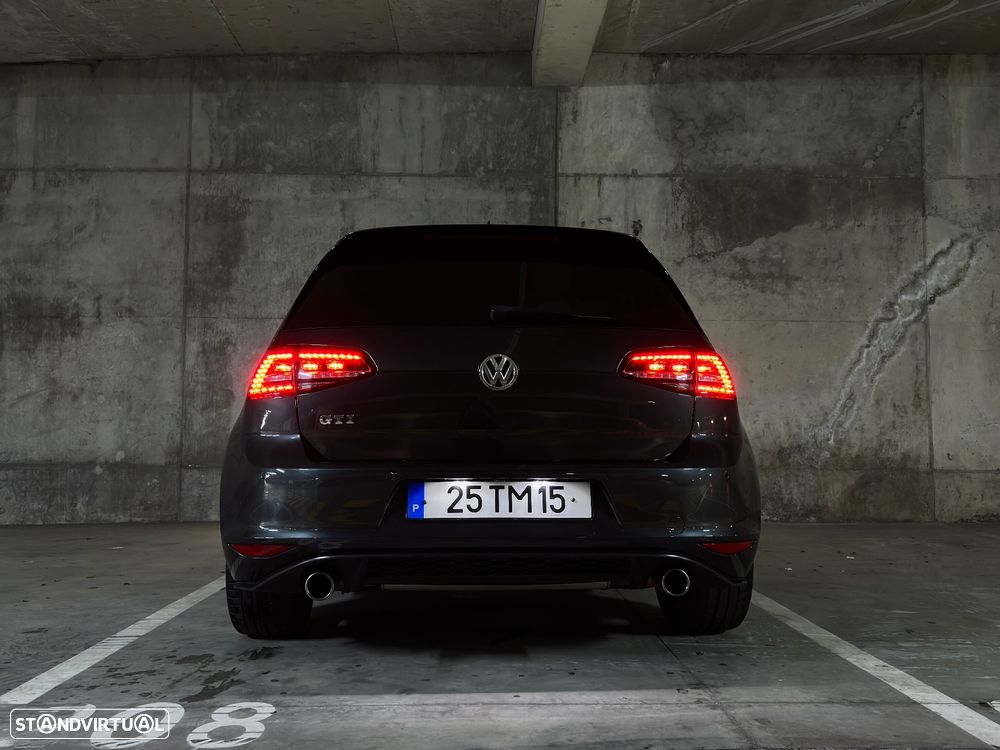 VW Golf 2.0 TSi GTi - 4