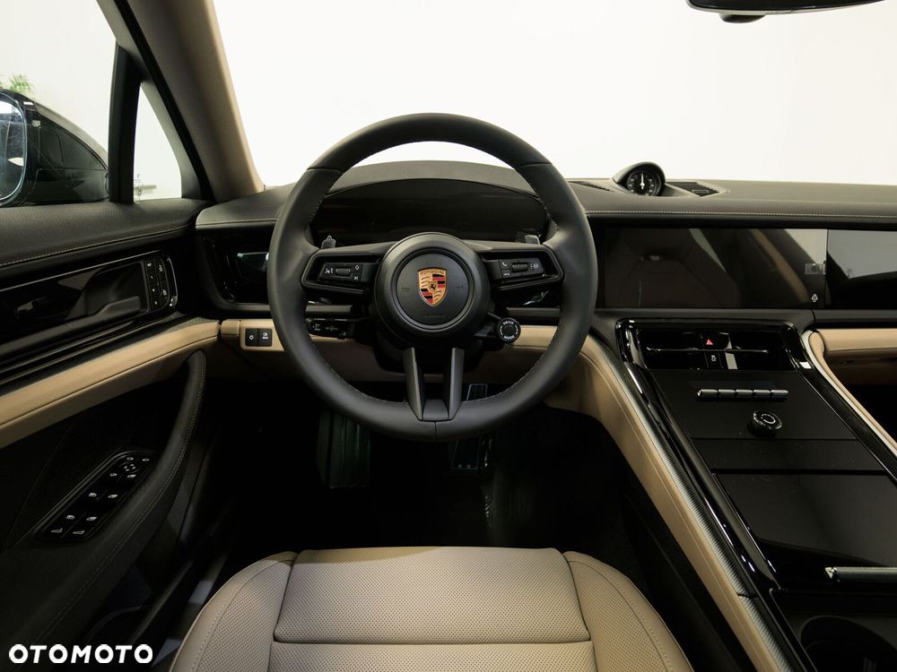 Porsche Panamera - 17