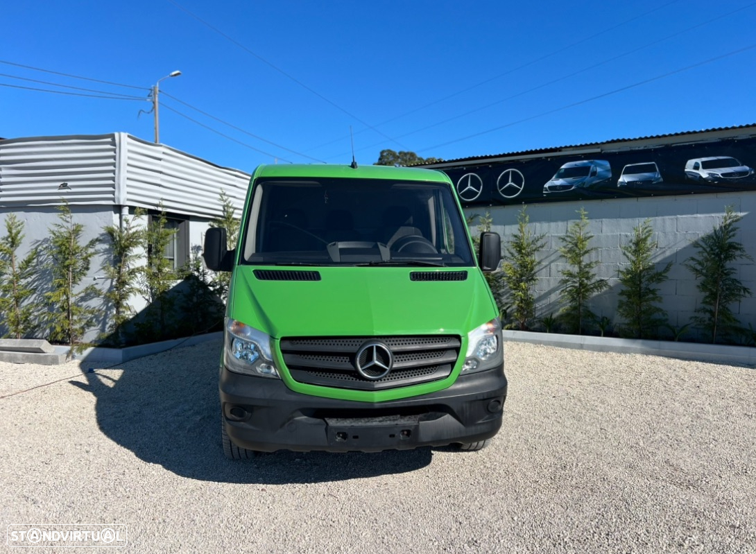 Mercedes-Benz Sprinter - 2