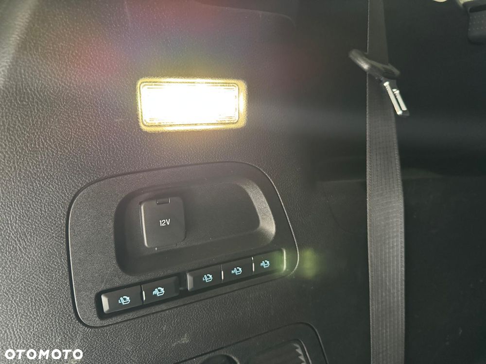 Ford S-Max 2.0 TDCi 4WD Titanium PowerShift - 25