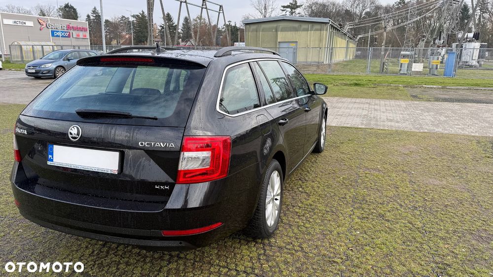 Skoda Octavia 2.0 TSI 4x4 Style DSG - 5
