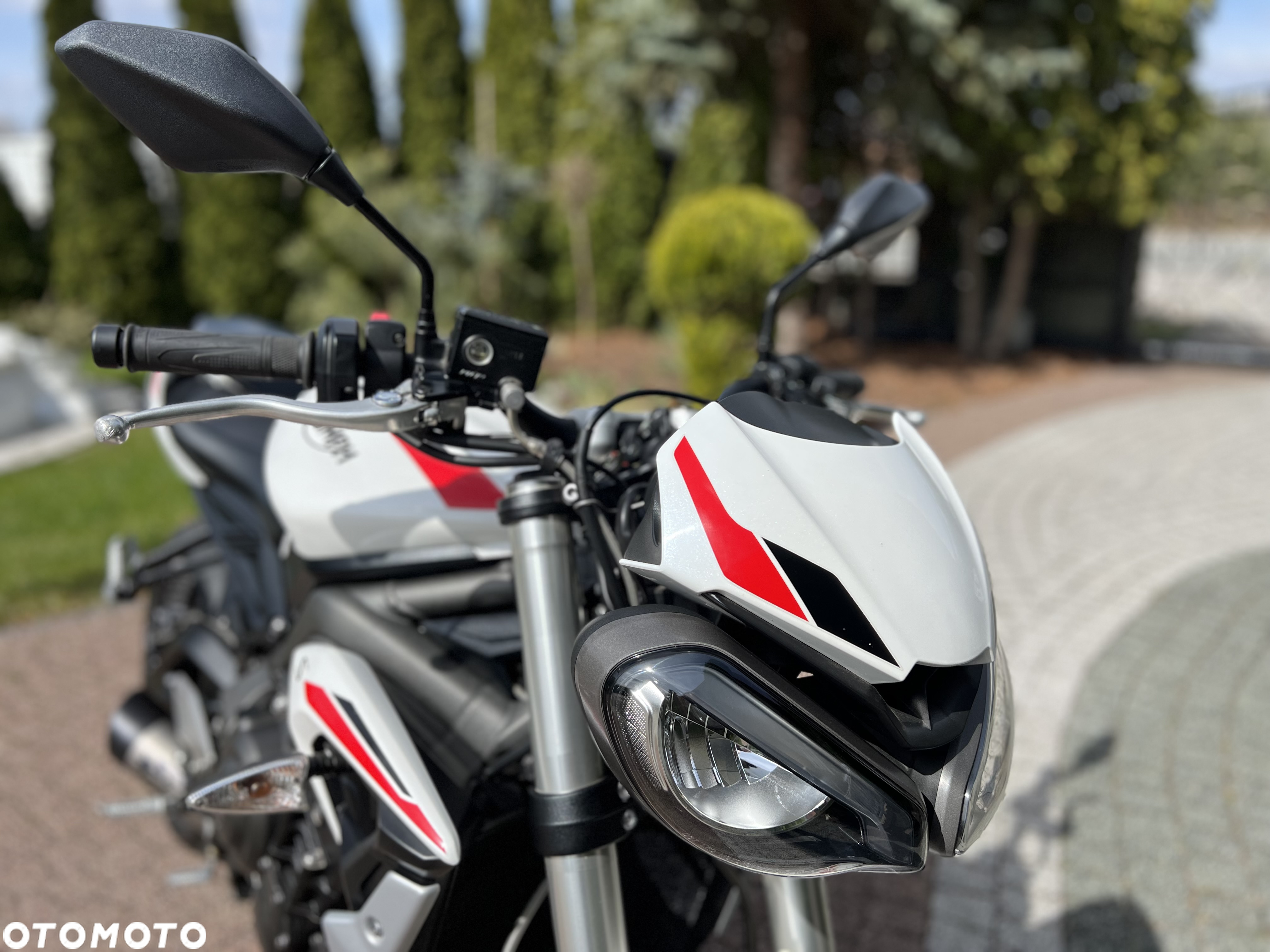 Triumph Street Triple - 2