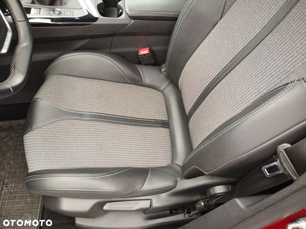 Peugeot 3008 1.5 BlueHDi Allure S&S - 13