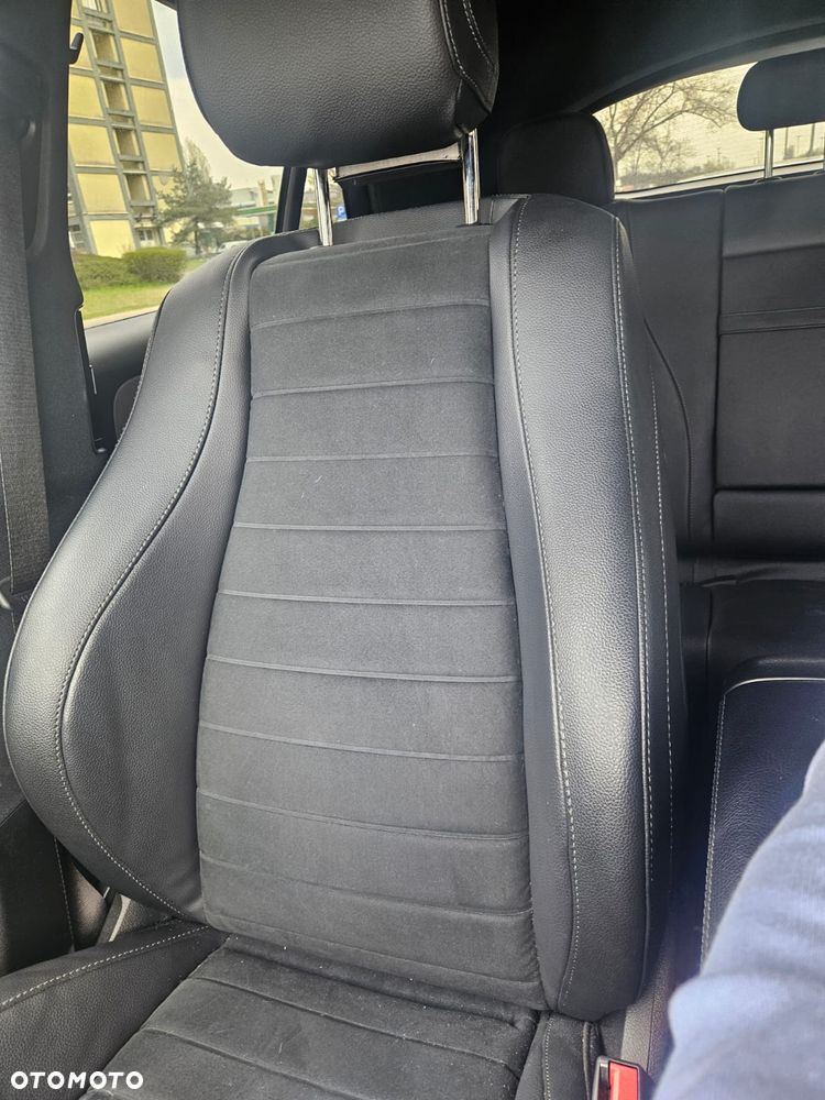 Mercedes-Benz GLE 300 d 4-Matic - 4