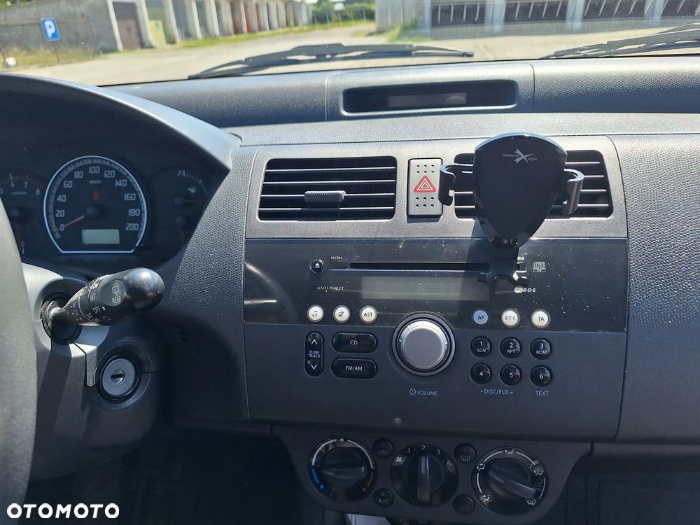 Suzuki Swift 1.3 GC (klm) - 16