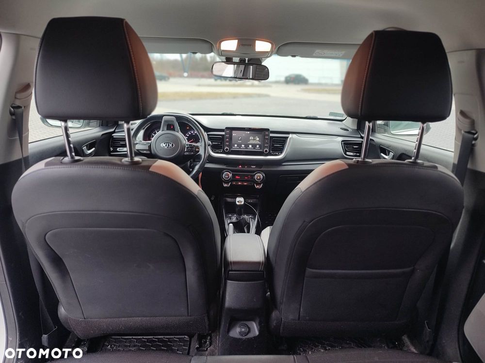 Kia Stonic 1.4 L - 16