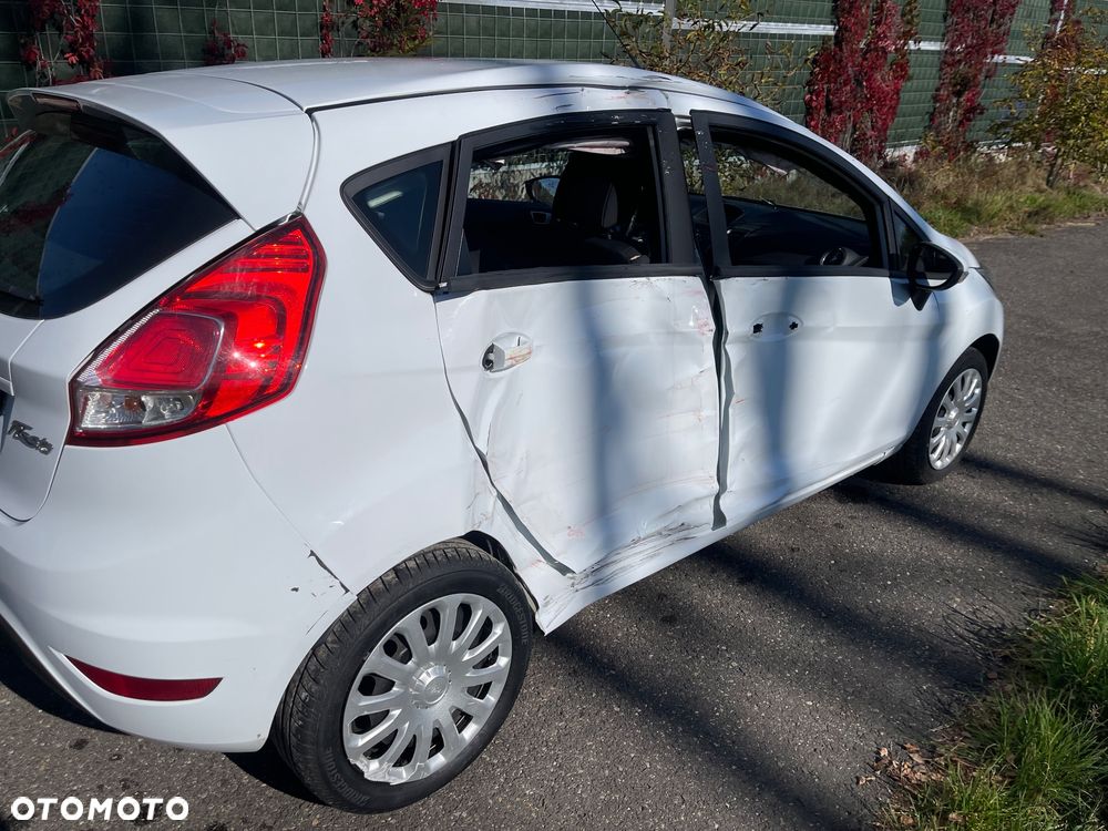 Ford Fiesta 1.25 Trend EU5 - 19