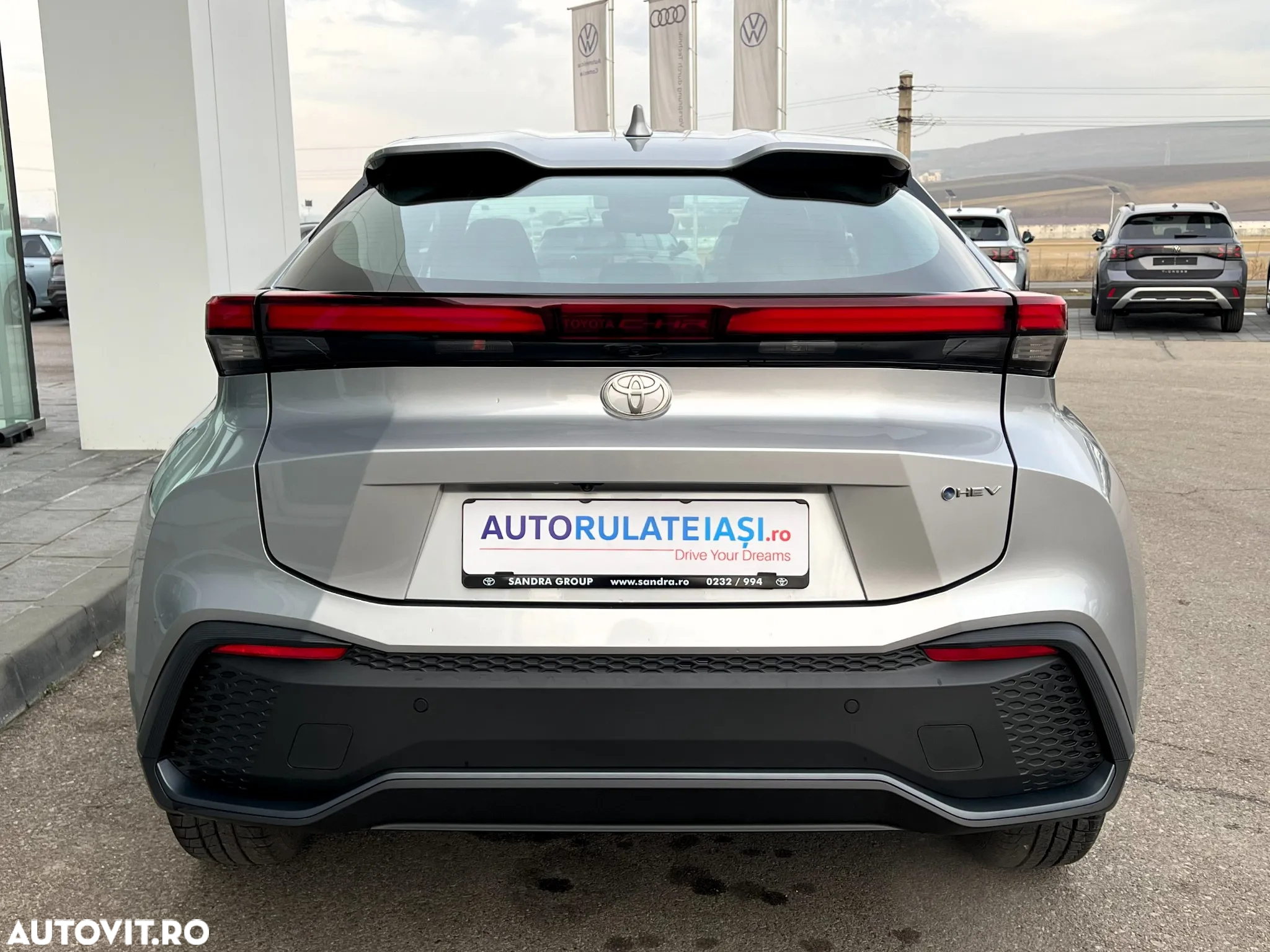 Toyota C-HR - 14