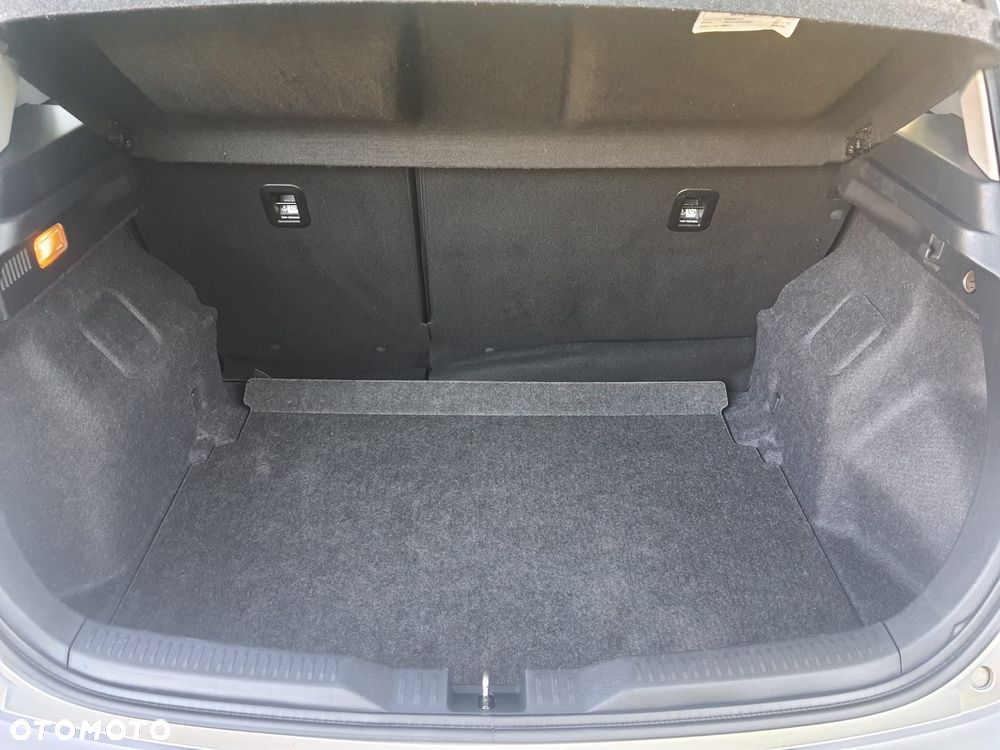 Toyota Auris 1.6 Active - 12