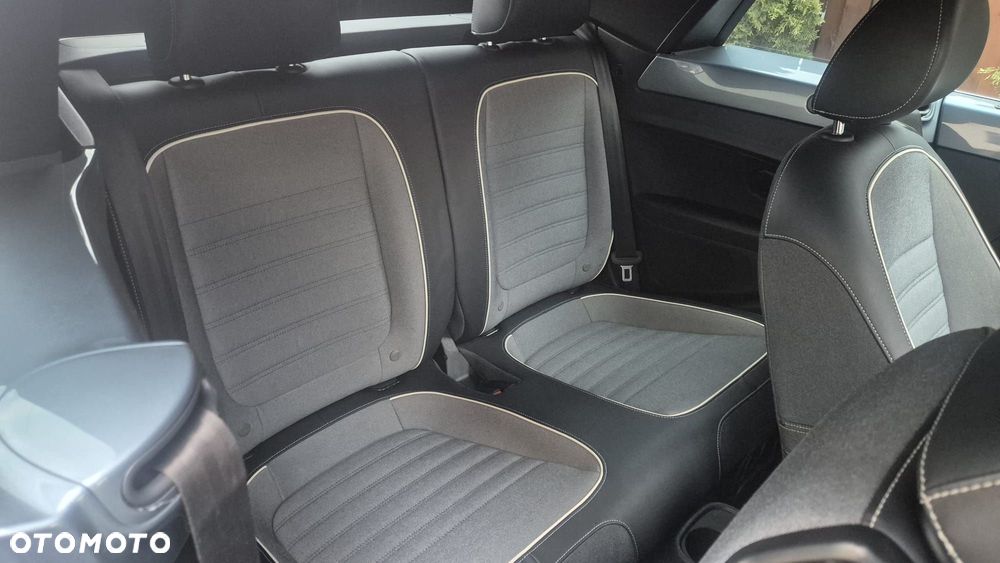 Volkswagen New Beetle - 14