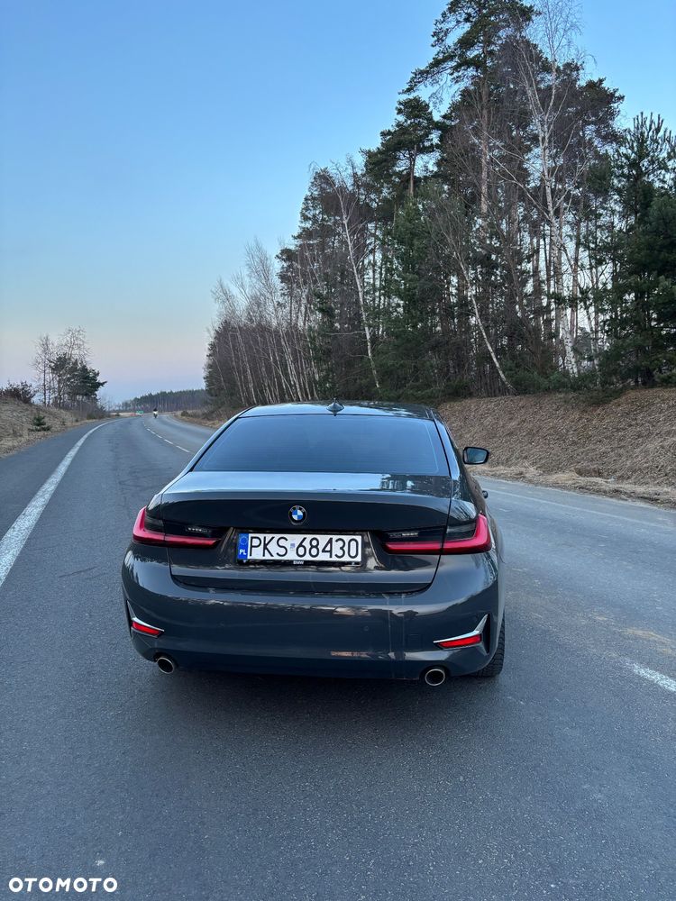 BMW Seria 3 318d Edition Luxury Line Purity - 8