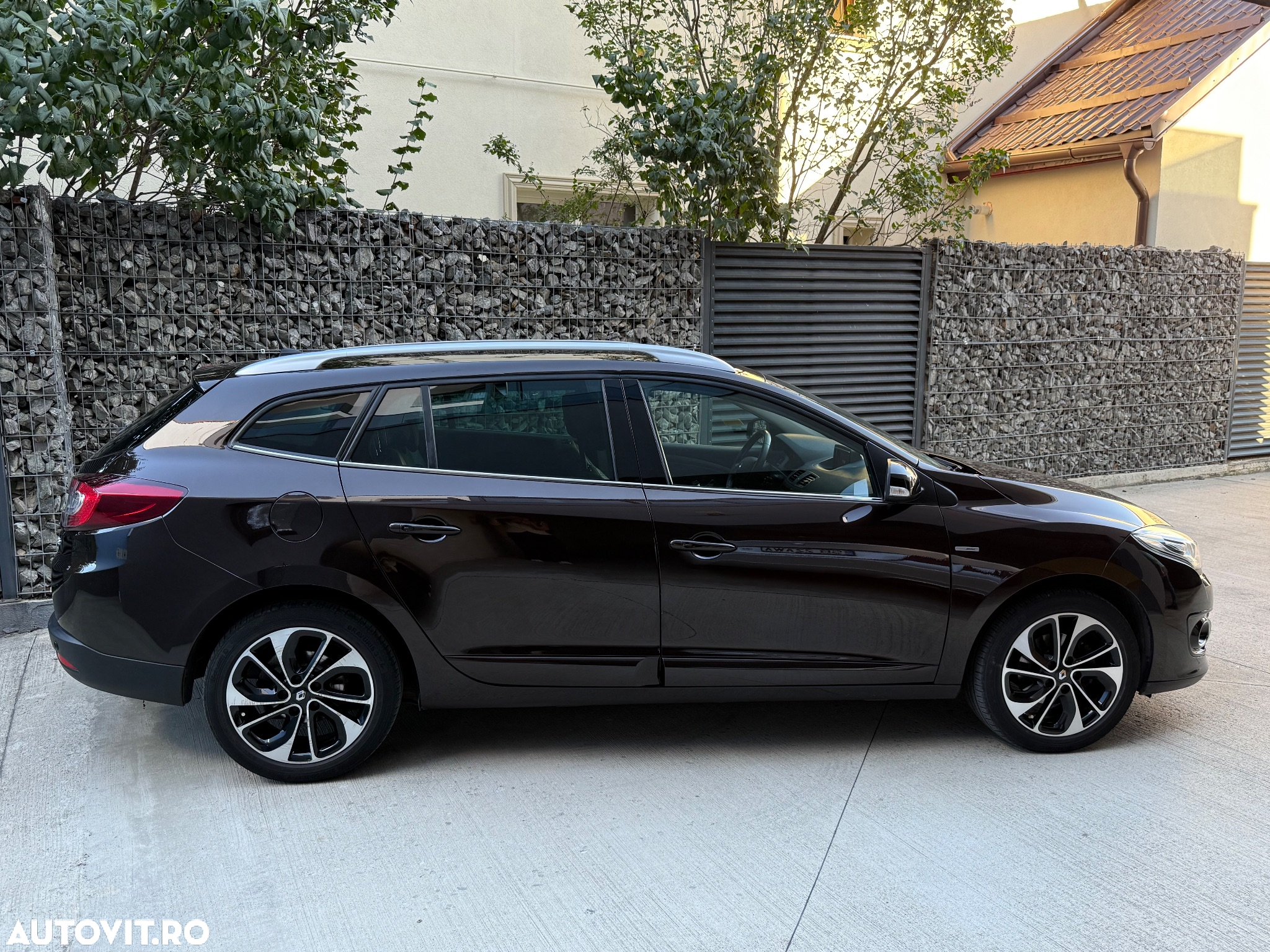 Renault Megane Grandtour ENERGY TCe 130 BOSE EDITION - 2
