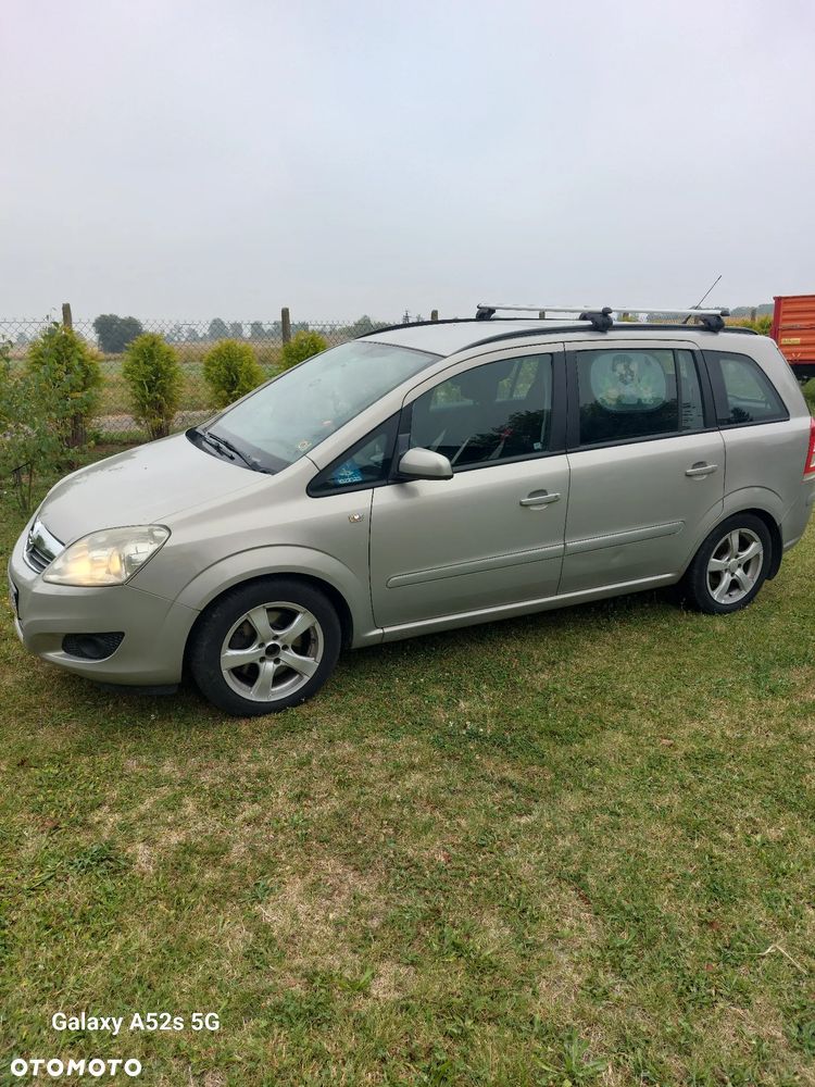 Opel Zafira 1.9 CDTI Cosmo - 1
