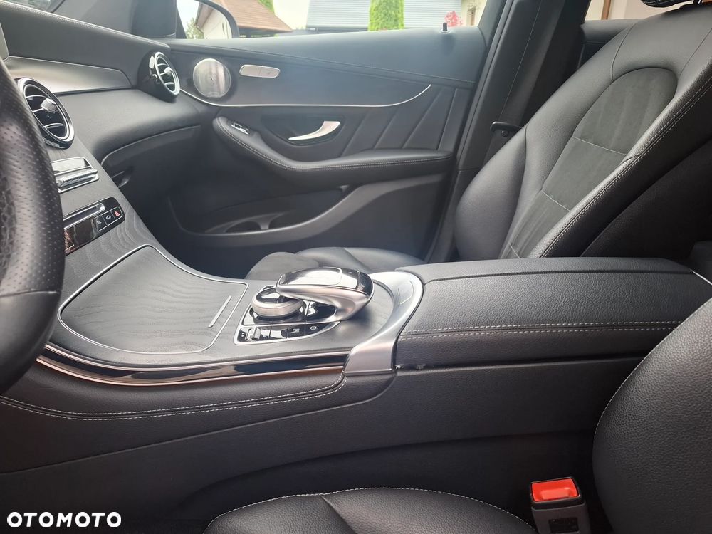 Mercedes-Benz GLC Coupe 250 4-Matic - 18