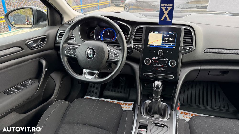 Renault Megane Grandtour TCe 140 GPF LIMITED - 11