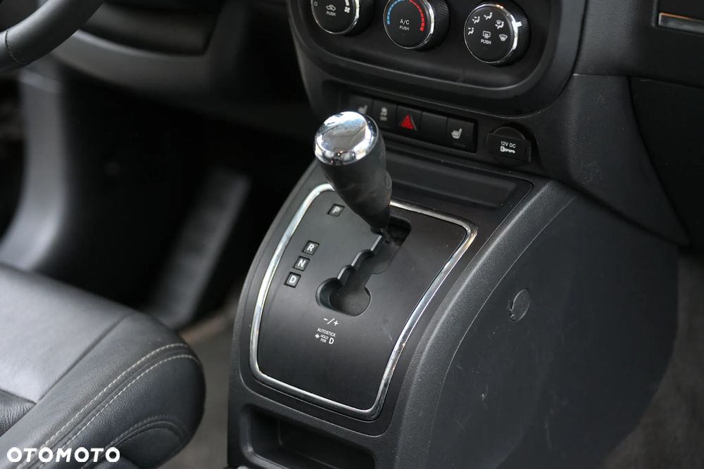 Jeep Patriot - 31