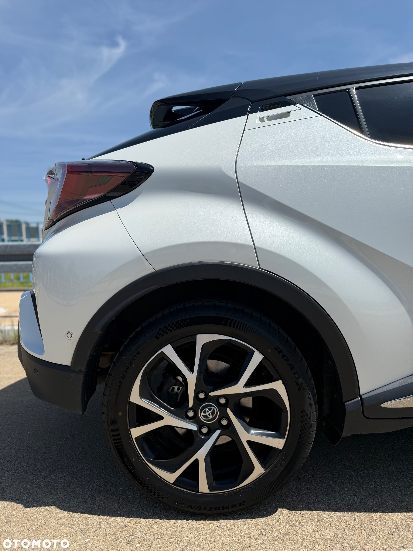 Toyota C-HR 1.8 Hybrid Comfort - 17