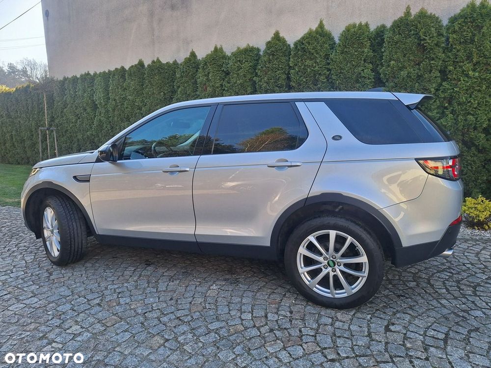 Land Rover Discovery Sport 2.0 D150 R-Dynamic HSE - 8