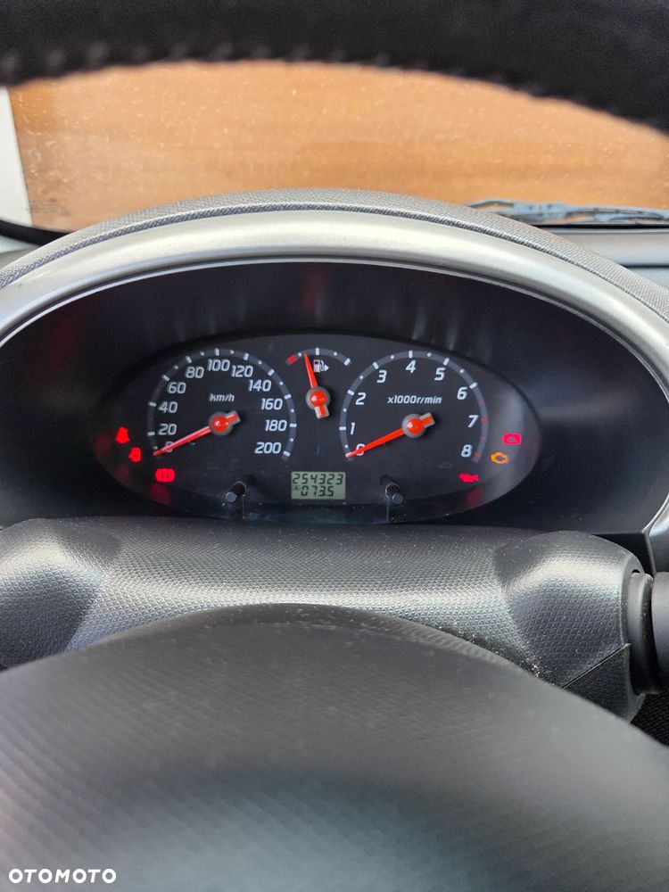 Nissan Micra 1.2 Visia - 4