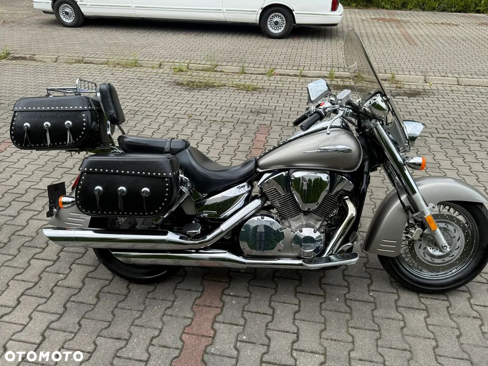 Honda VTX - 19