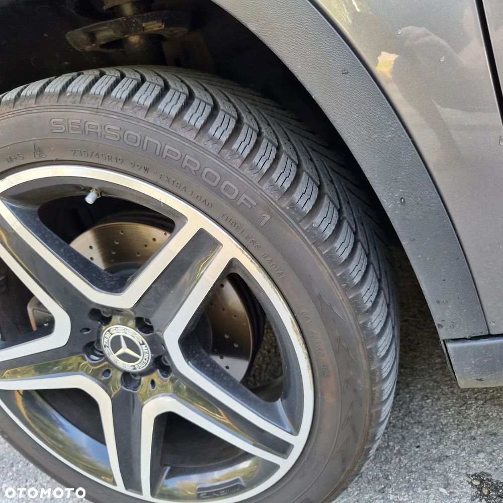 Mercedes-Benz GLA 220 4-Matic - 8
