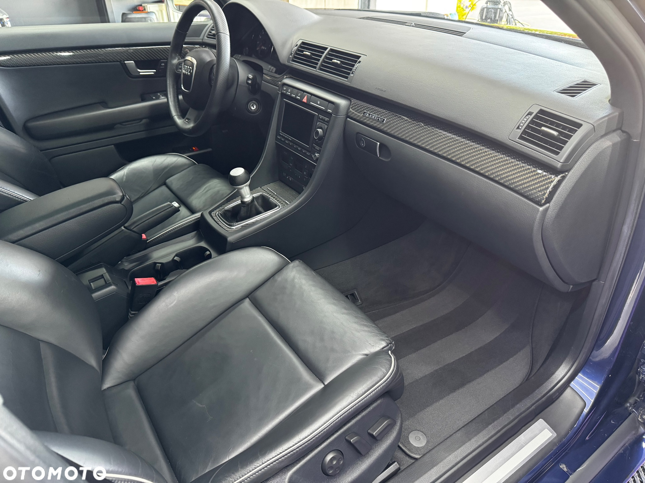 Audi RS4 Standard - 33