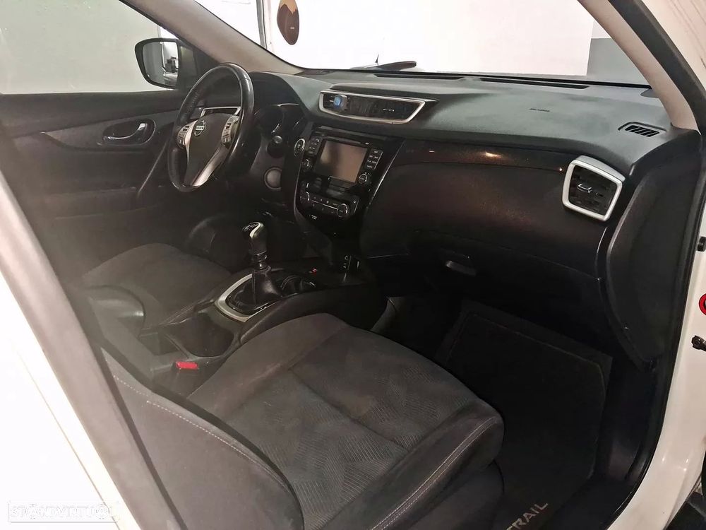 Nissan X-Trail 1.6 dCi 360 - 27