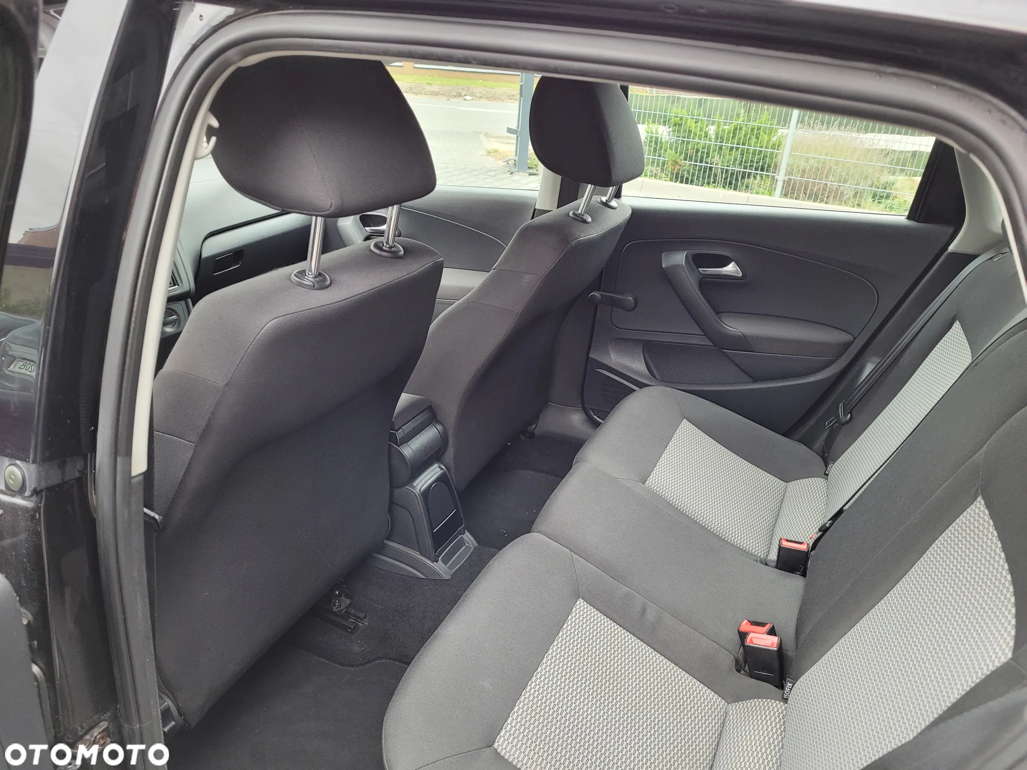 Volkswagen Polo 1.6 TDI DPF Comfortline - 28