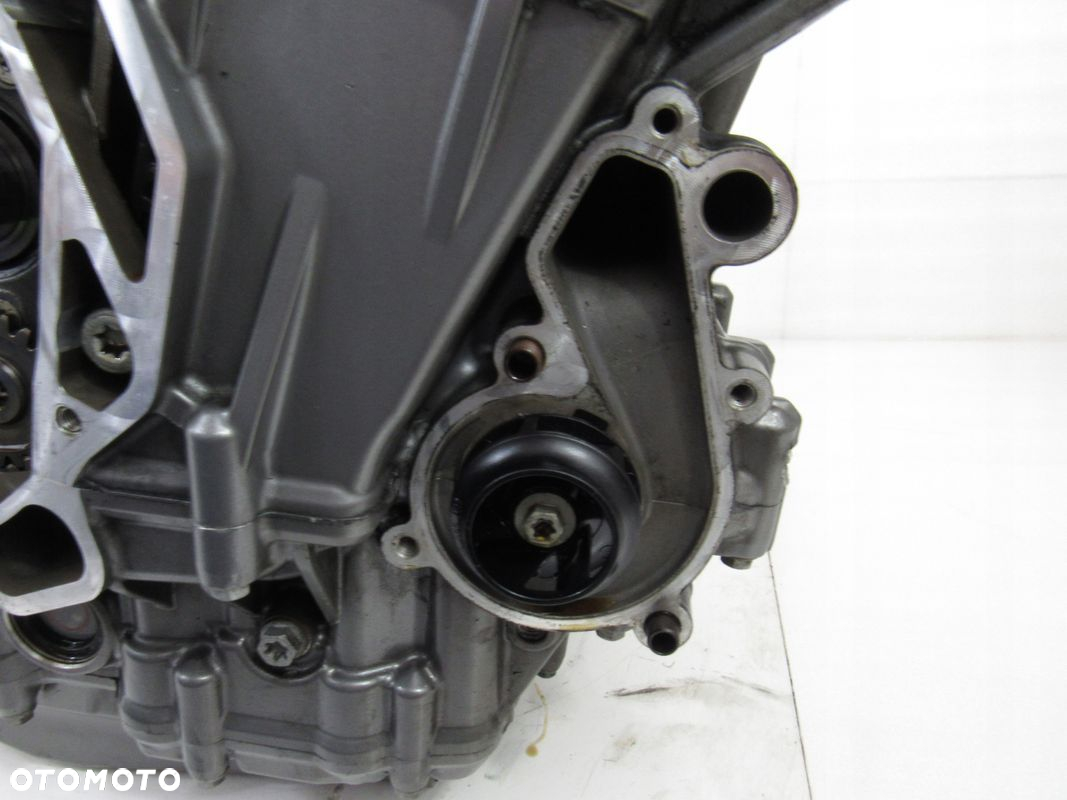 Silnik + koło magnesowe KTM Duke 790, 19r ABS - 3