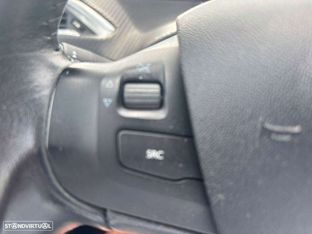 Peugeot 208 1.2 PureTech Style - 26