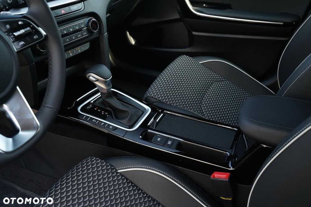 Kia Ceed 1.5 T-GDI Tribute DCT - 24