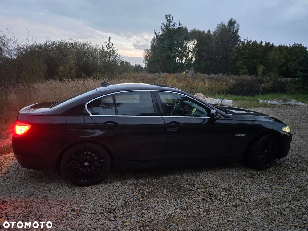 BMW Seria 5 520i - 5