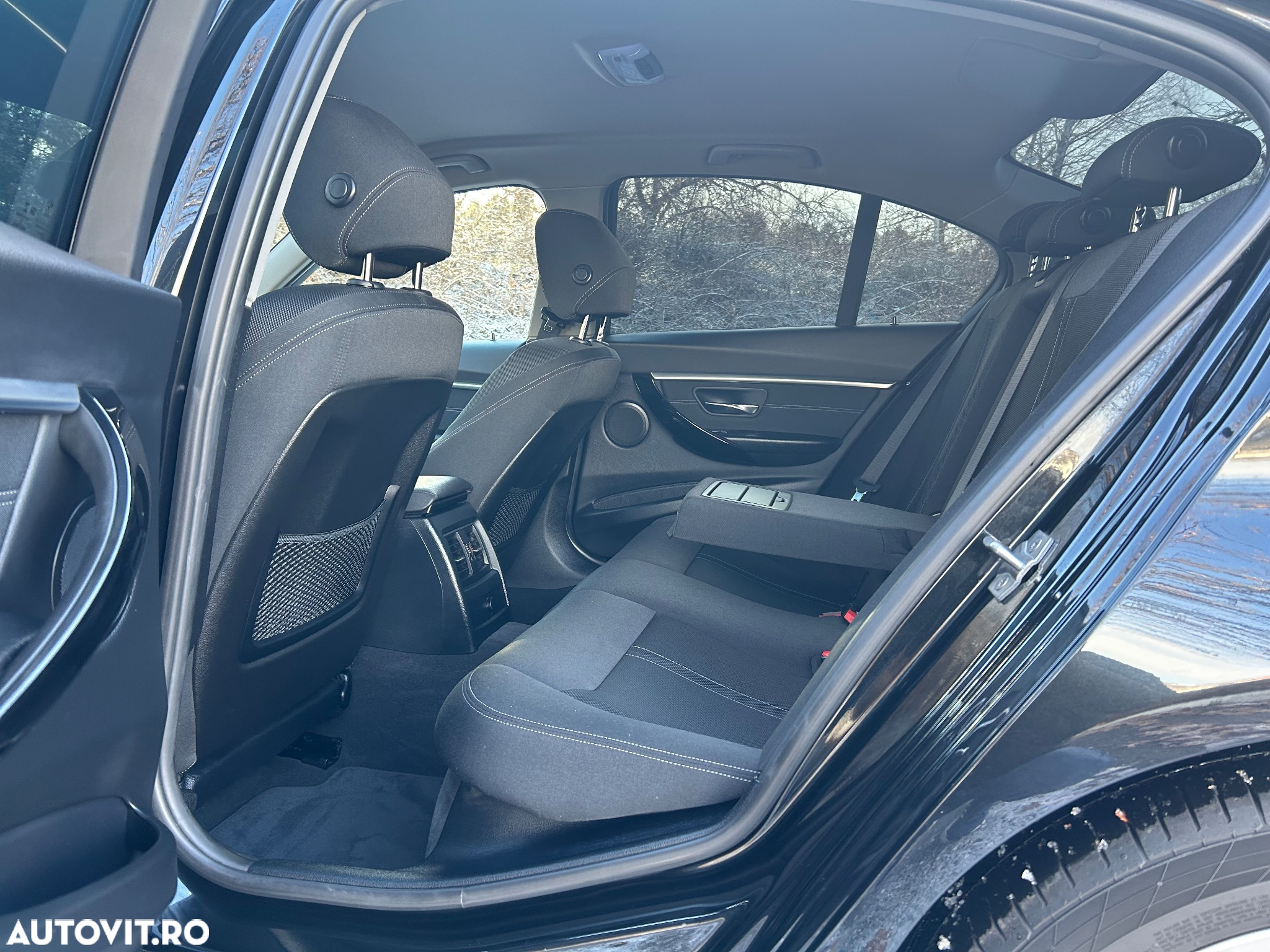 BMW Seria 3 320d Aut. Sport Line - 7
