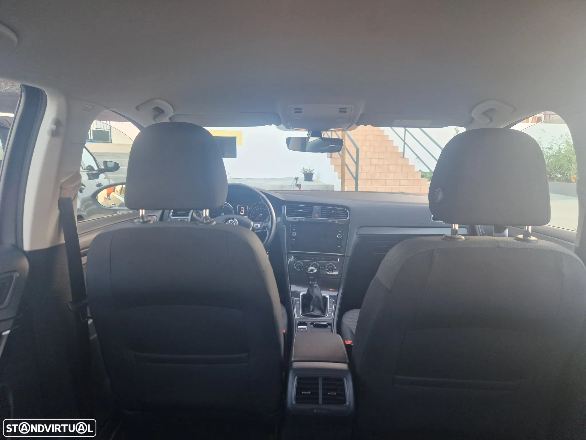 VW Golf 1.6 TDI Confortline - 14