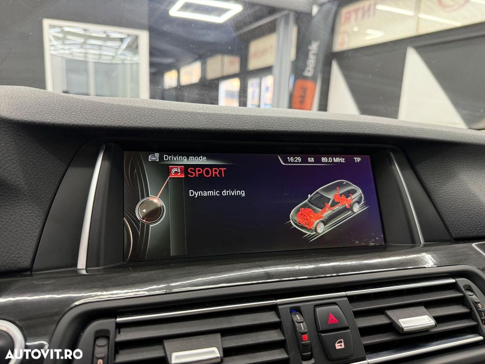 BMW Seria 5 525d xDrive Aut. Luxury Line - 14