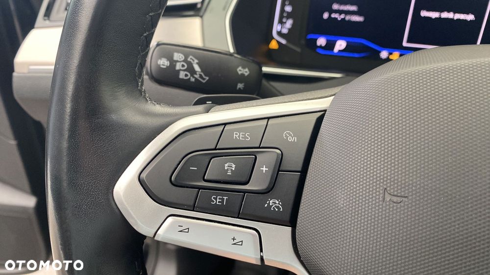 Volkswagen Passat - 23