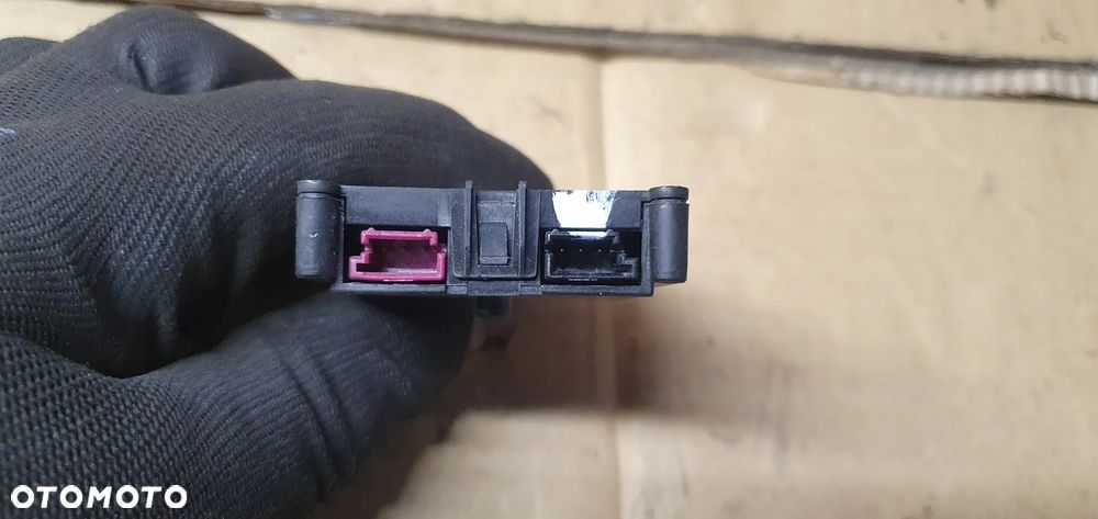 Wzmacniacz anteny moduł Mercedes R-Klasa W251 A1648201689 - 2