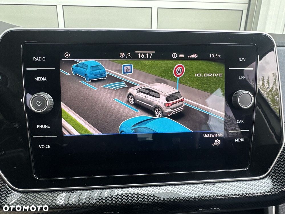Volkswagen T-Cross - 16