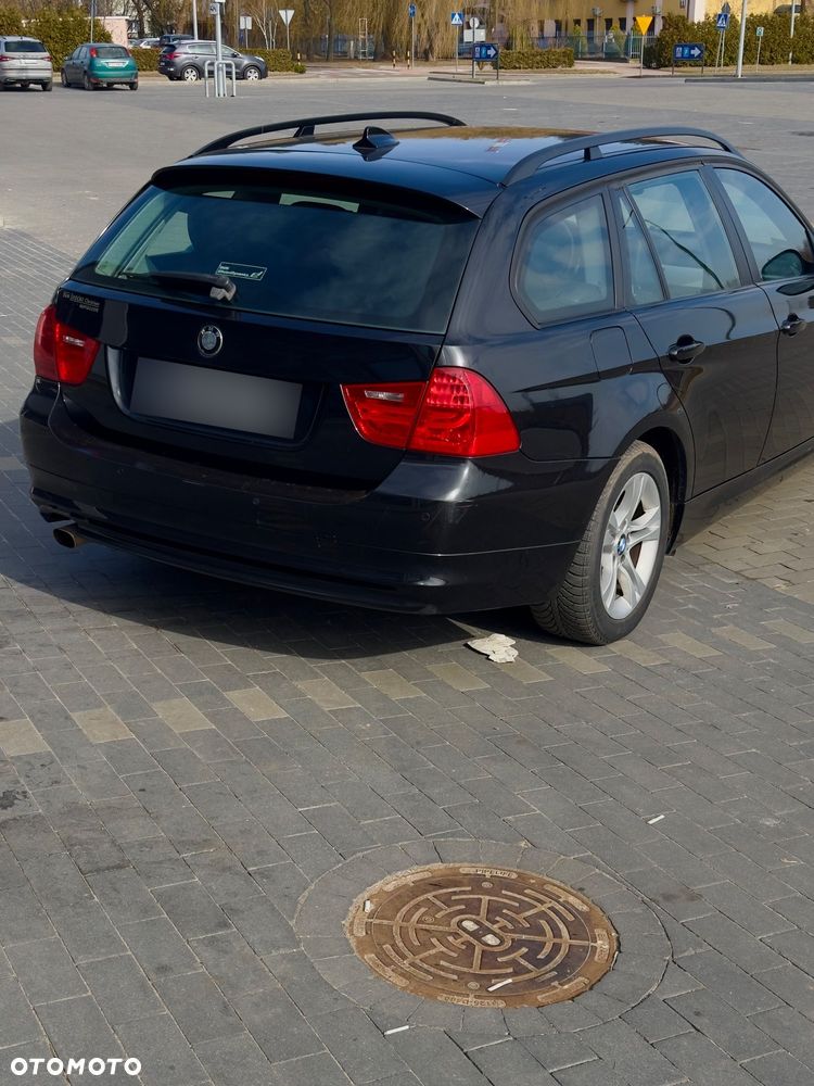 BMW Seria 3 318d - 5