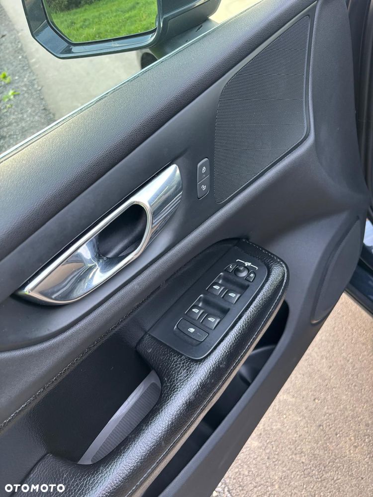 Volvo V60 D3 Drive-E Dynamic Edition (Momentum) - 15