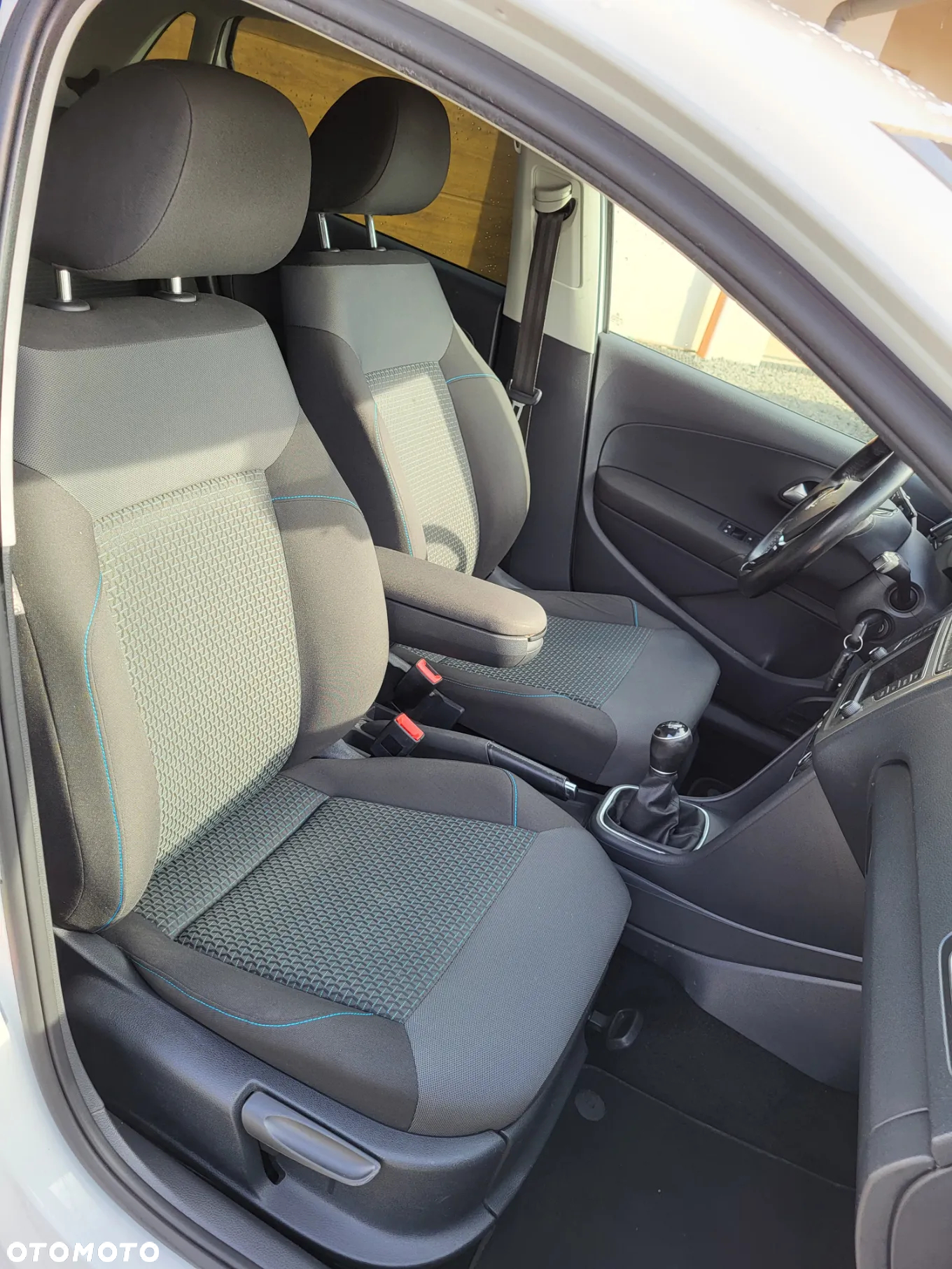Volkswagen Polo 1.4 TDI (Blue Motion Technology) Comfortline - 14