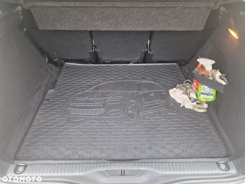 Citroën C4 HDi 115 Attraction - 13