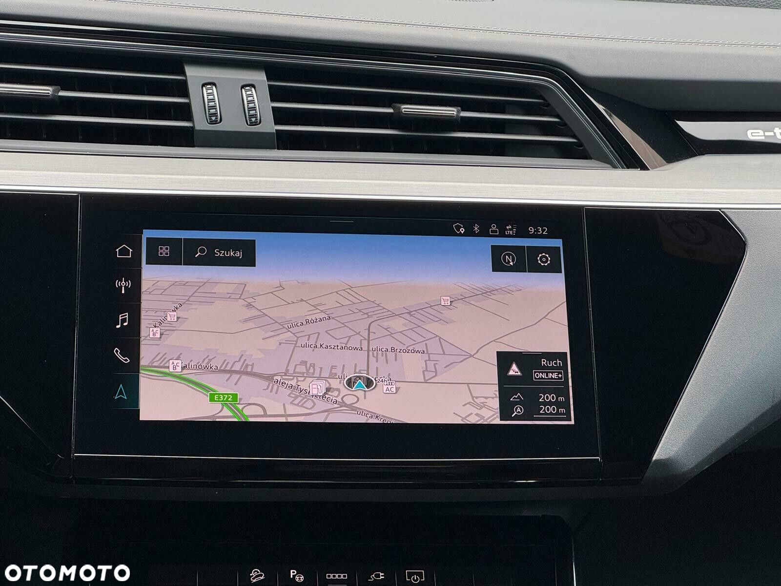 Audi e-tron - 24