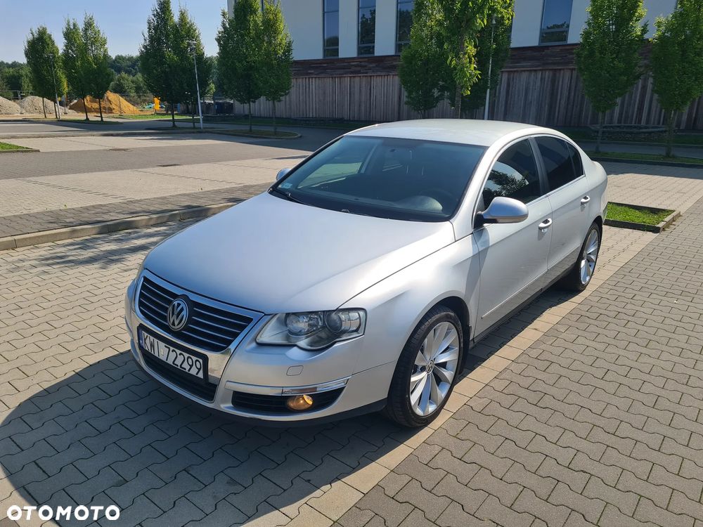 Volkswagen Passat 2.0 TDI Highline DSG - 2