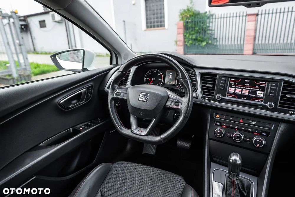 Seat Leon 2.0 TDI DPF Start&Stop DSG FR - 24