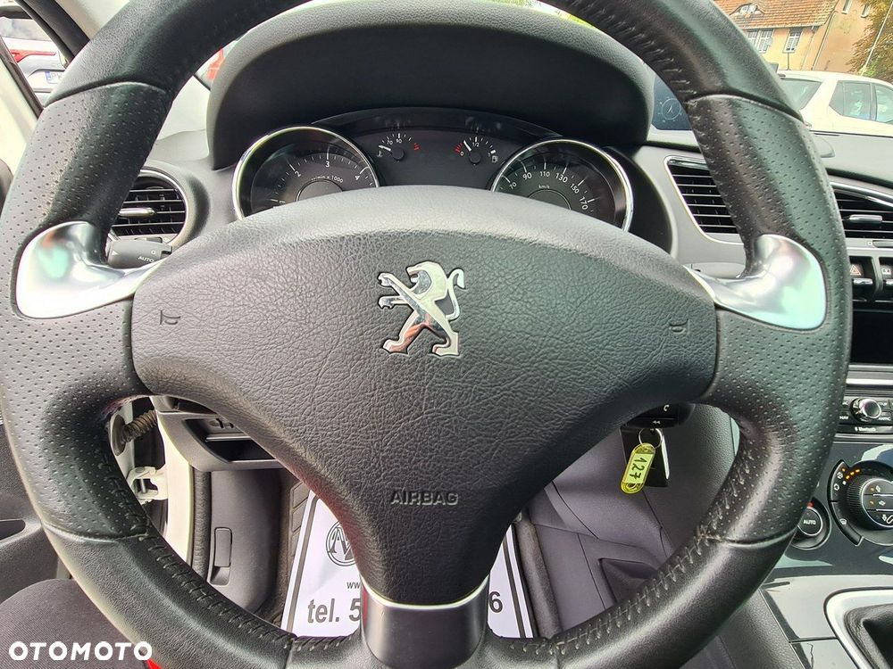 Peugeot 3008 1.6 BlueHDi Allure S&S - 19
