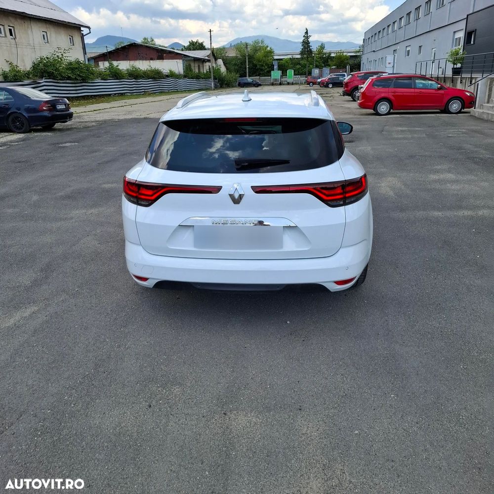 Renault Megane BLUE dCi 115 Techno - 9